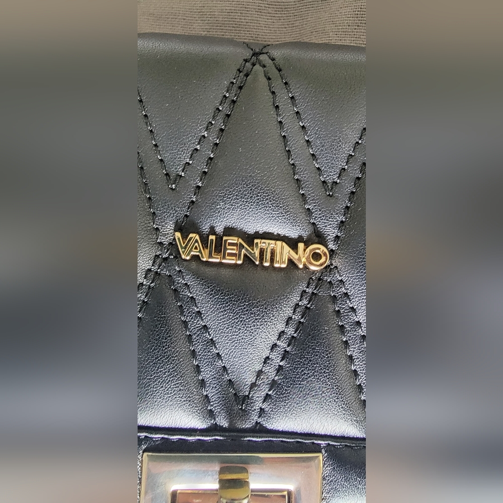 Valentino by Mario Valentino Beatriz D Leather Shoulder Bag - Picture 10 of 12
